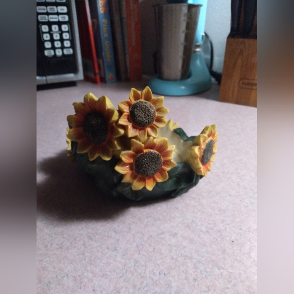 Sunflower Candle Holder - Picture 3 of 7
